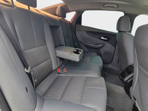 Used 2016 Chevrolet Impala LS image 13