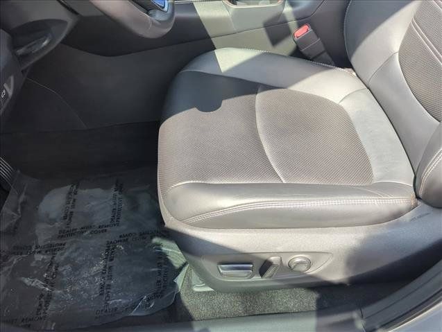 Certified 2020 Toyota RAV4 Limited w/ Limited Grade Weather Package AWD/4WD image 13
