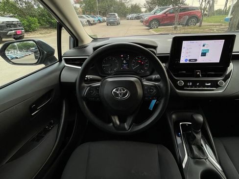 Used 2024 Toyota Corolla LE FWD image 11