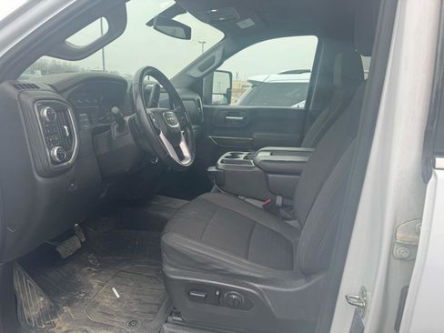 Used 2021 GMC Sierra 2500 SLE w/ SLE Value Package; image 12