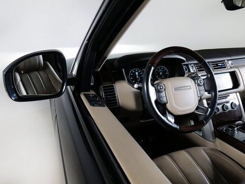 Used 2017 Land Rover Range Rover Supercharged image 25