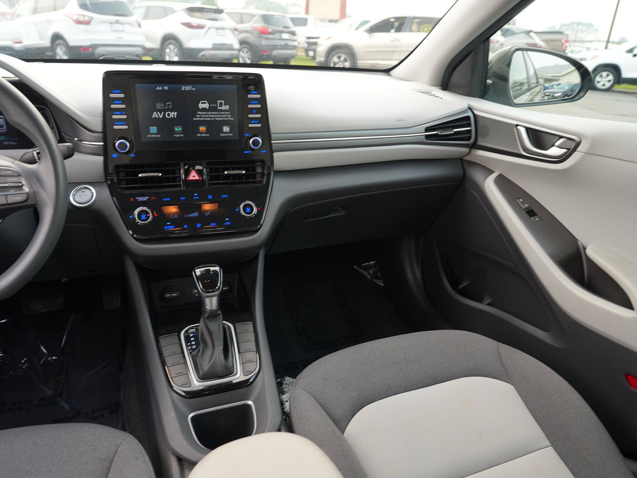 Used 2020 Hyundai Ioniq Blue FWD image 22