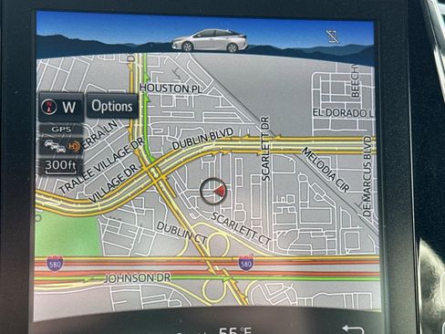 Used 2022 Toyota Prius Prime XLE image 19