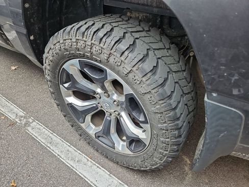 Used 2019 RAM 1500 Big Horn image 7