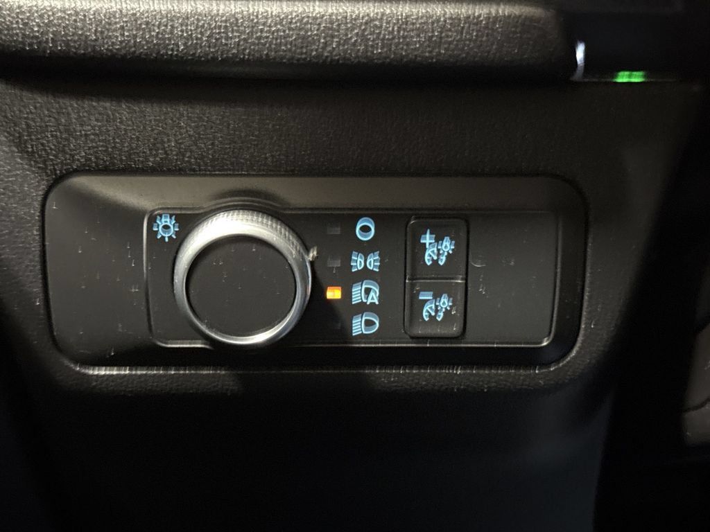 Used 2022 Ford Escape SE AWD/4WD image 18