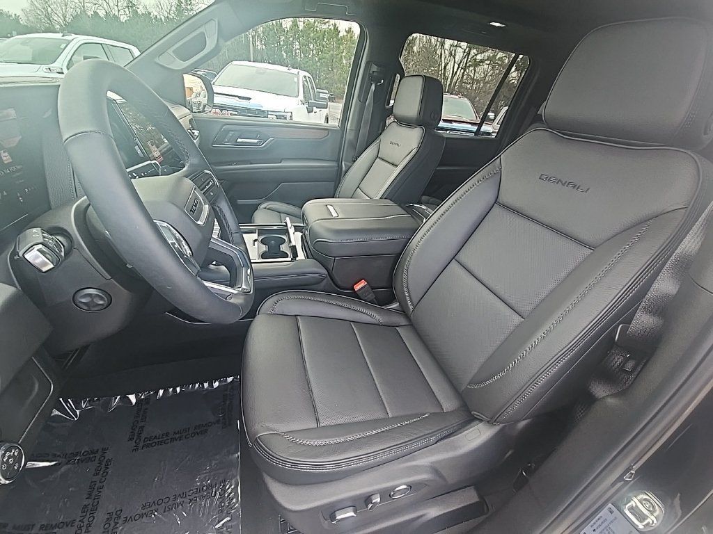 Used 2026 GMC Yukon XL Denali w/ Sun & Power Step Package AWD/4WD image 21