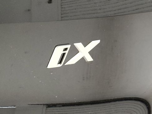 Used 2026 BMW iX xDrive60 AWD/4WD image 10