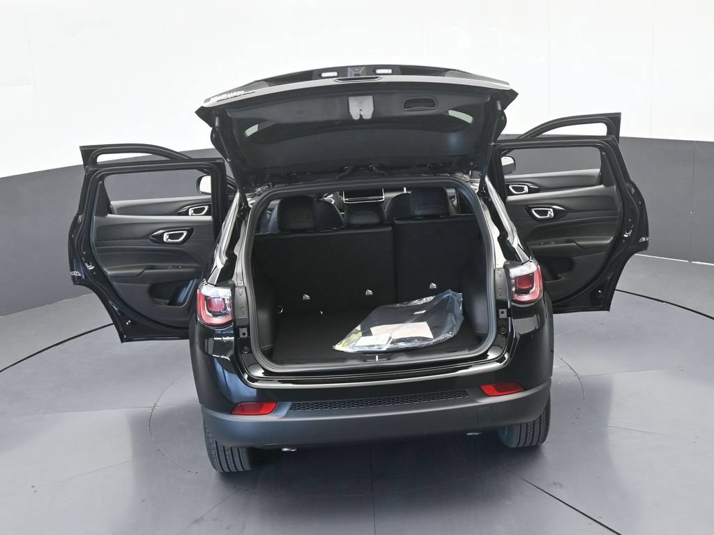 New 2026 Jeep Compass Latitude AWD/4WD image 65