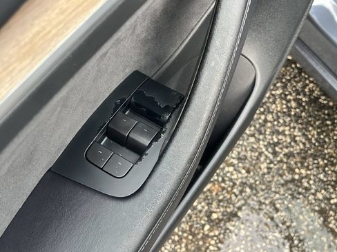 Used 2023 Tesla Model 3 Standard Range RWD image 13