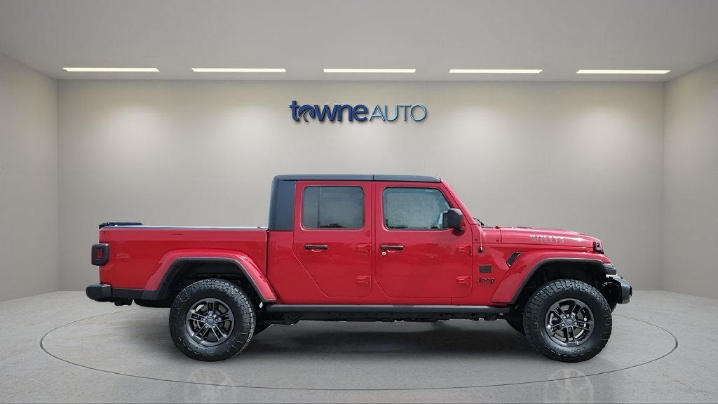 Used 2021 Jeep Gladiator Sport AWD/4WD image 7