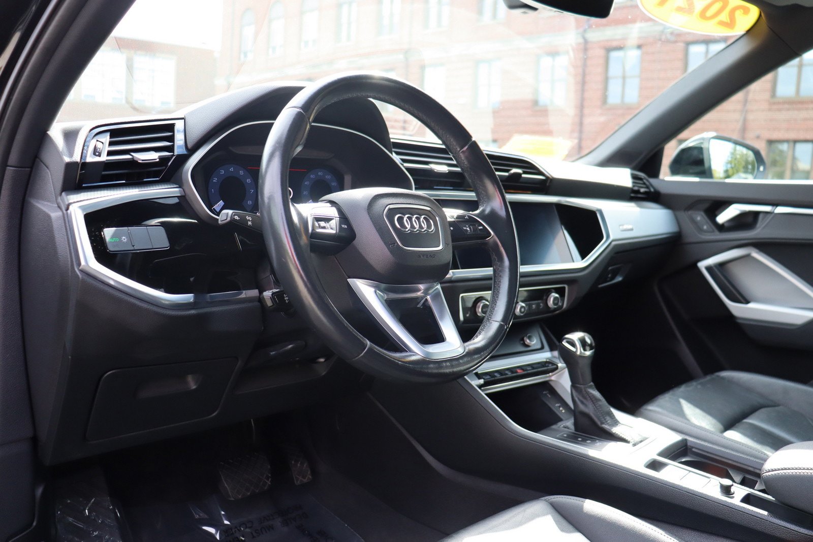 Used 2021 Audi Q3 2.0T Premium w/ Convenience Package AWD/4WD image 11