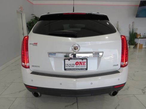 Used 2014 Cadillac SRX Luxury image 5