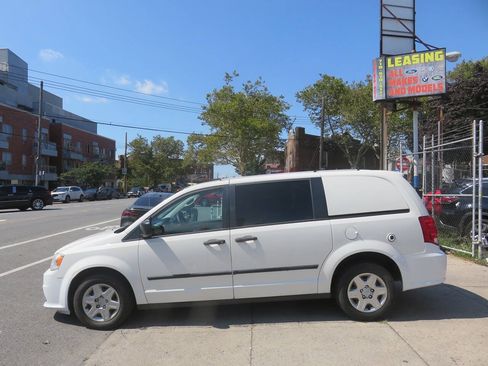 Used 2013 RAM C/V Tradesman FWD image 7
