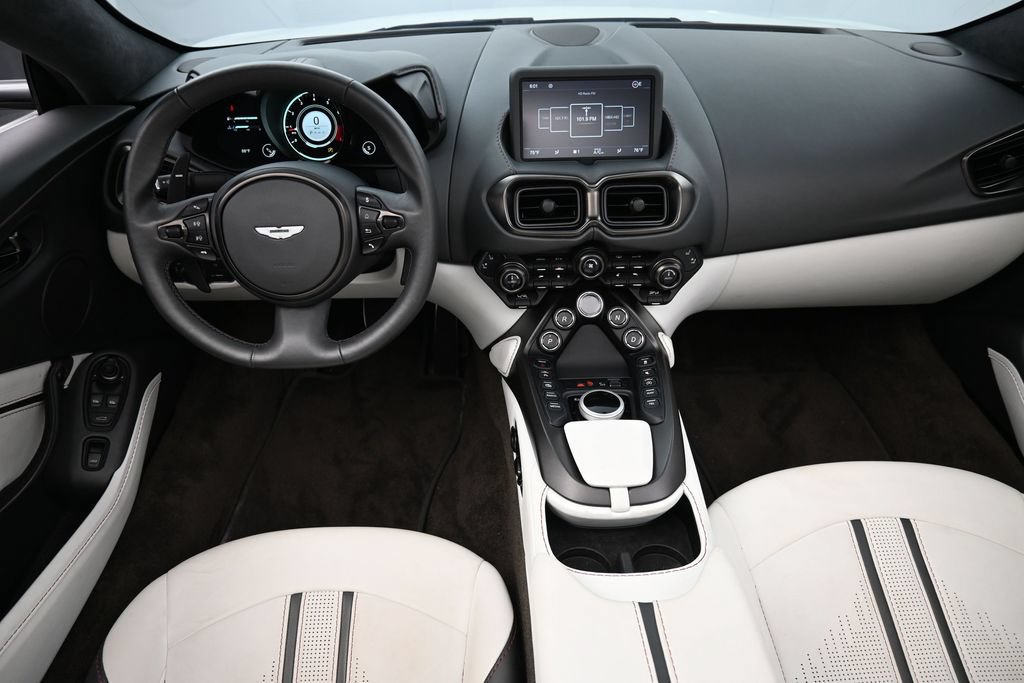 Used 2023 Aston Martin V8 Vantage Roadster RWD image 6