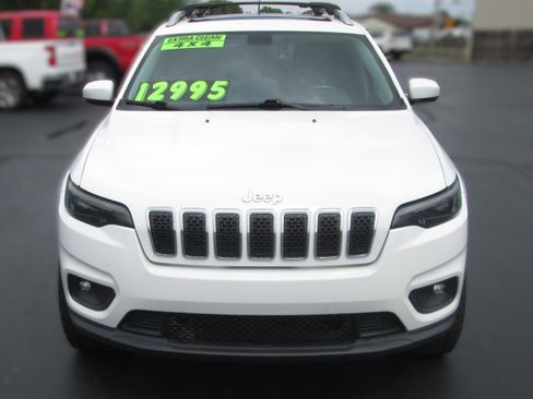 Used 2019 Jeep Cherokee Latitude Plus w/ Comfort/Convenience Group AWD/4WD image 7