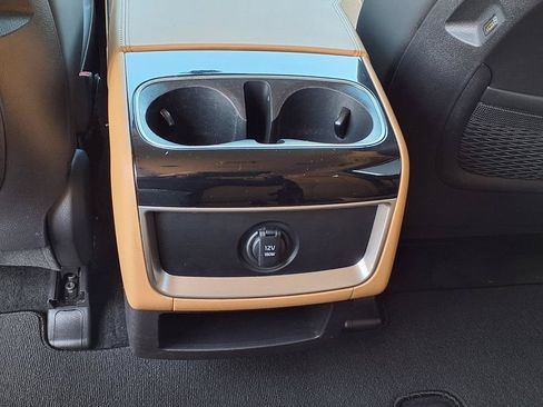 Used 2024 Kia Carnival EX FWD image 15