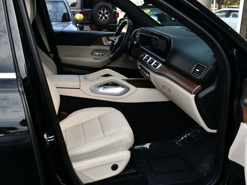 Used 2024 Mercedes-Benz GLE 450 4MATIC image 44