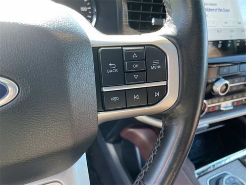 Used 2023 Ford Expedition Limited image 20