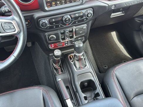 Used 2021 Jeep Wrangler Unlimited Rubicon image 25