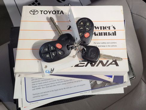 Used 2008 Toyota Sienna XLE image 44