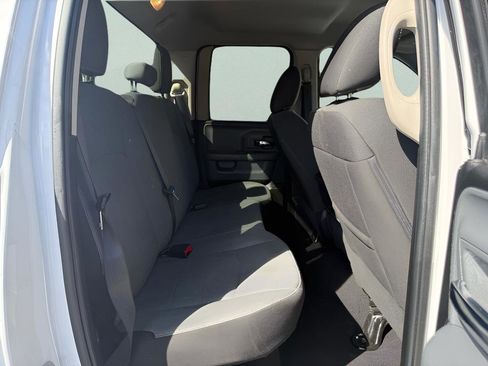 Used 2024 RAM 1500 Classic SLT image 28