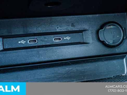 Used 2024 Volkswagen Taos SE image 34