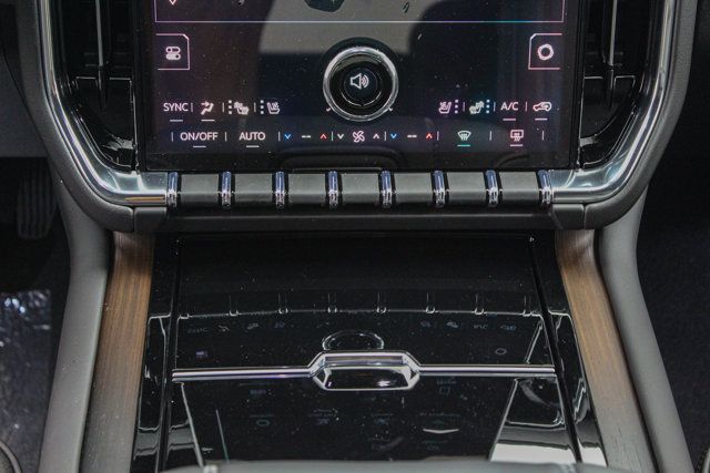 New 2026 GMC Yukon Denali w/ Denali Reserve Package AWD/4WD image 18