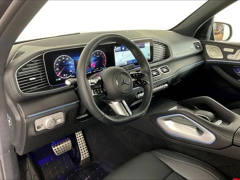 Used 2026 Mercedes-Benz GLS 450 GLS 450 image 11