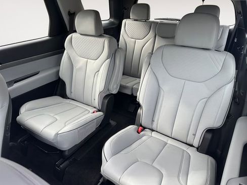 Used 2024 Hyundai Palisade SEL image 13