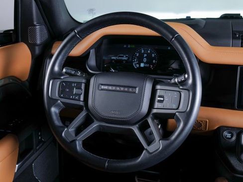 Used 2021 Land Rover Defender 90 X image 12