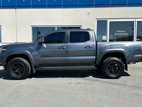 Used 2023 Toyota Tacoma TRD Sport RWD image 7