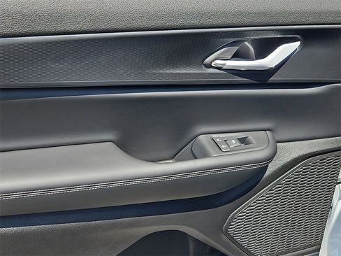 New 2025 Jeep Grand Cherokee L Laredo image 15