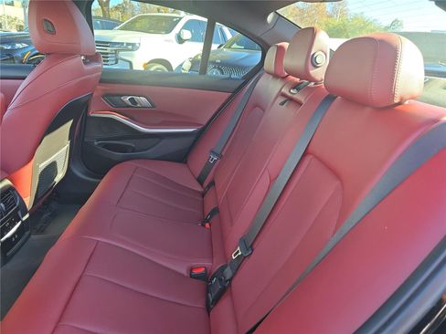 Used 2023 BMW 330i 330i w/ M Sport Package image 11