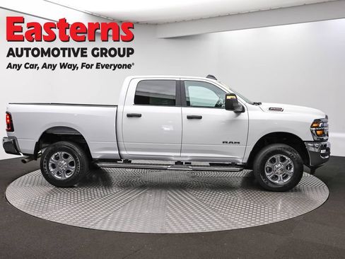 Used 2026 RAM 2500 Big Horn AWD/4WD image 8