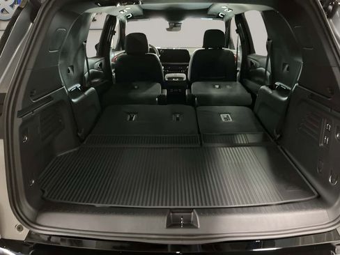 New 2026 Chevrolet Traverse RS image 9