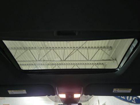 Certified 2023 Honda Odyssey Sport image 17