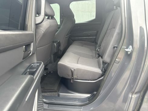 Used 2025 Toyota Tacoma SR5 AWD/4WD image 23