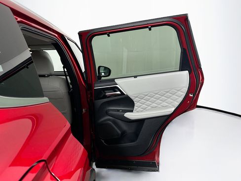 Used 2024 Mitsubishi Outlander SEL image 31