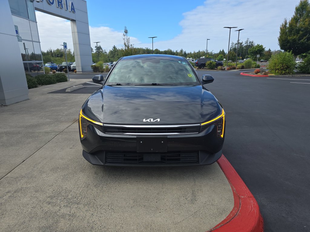 Used 2025 Kia K4 FWD image 7