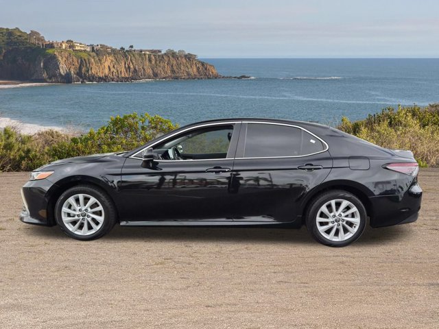 Used 2024 Toyota Camry LE FWD image 8