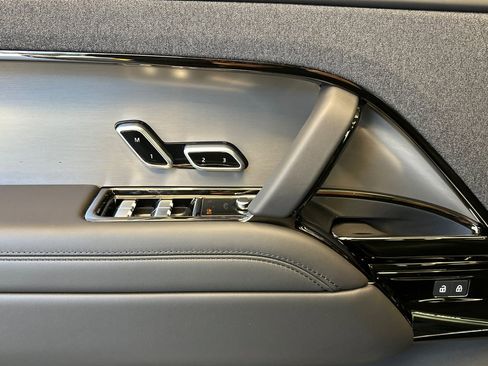 New 2026 Land Rover Range Rover Sport Dynamic SE image 15