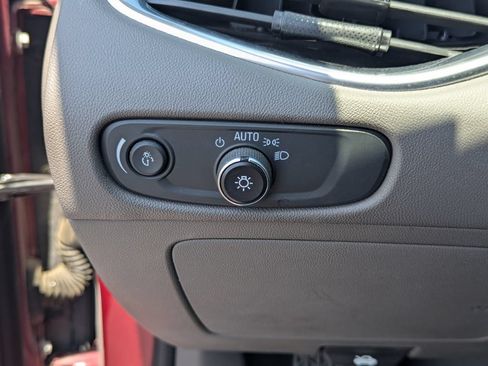 Used 2019 Chevrolet Malibu Premier FWD image 23