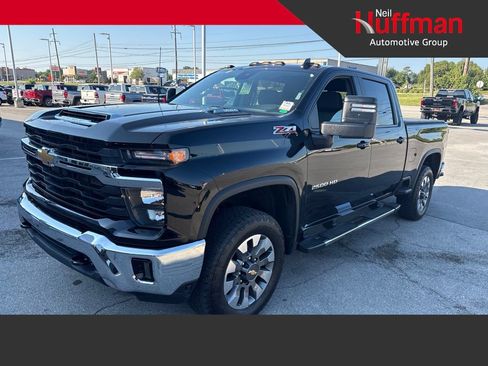 Used 2024 Chevrolet Silverado 2500 LT AWD/4WD image 1
