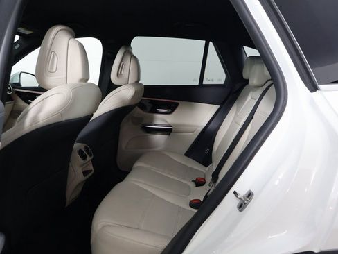 Certified 2023 Mercedes-Benz GLC 300 image 11