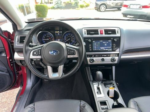 Used 2017 Subaru Outback 3.6R Limited AWD/4WD image 7