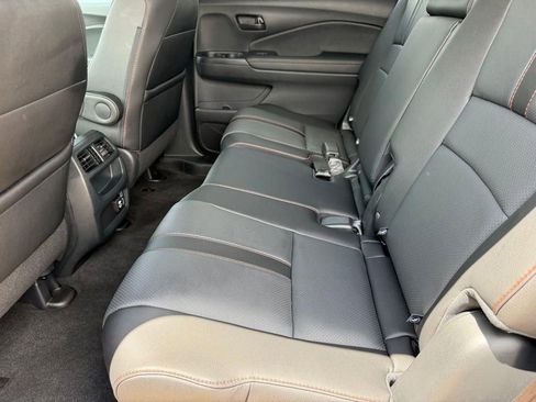 Used 2023 Honda Passport TrailSport image 22