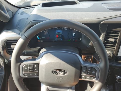 New 2025 Ford F150 Lariat w/ Equipment Group 502A High image 19