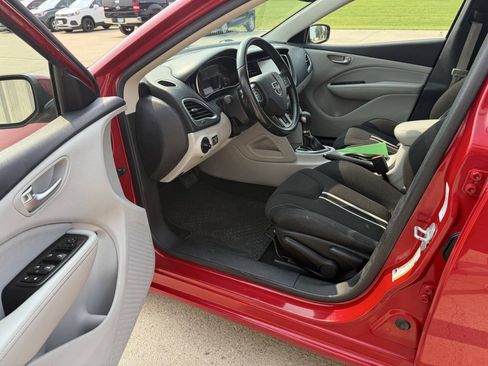 Used 2013 Dodge Dart SXT FWD image 5