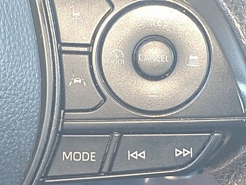 Used 2024 Toyota Corolla LE image 41