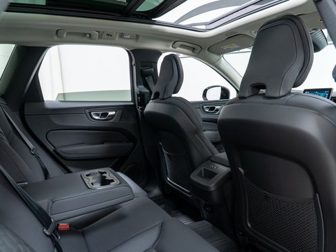 New 2026 Volvo XC60 B5 Core w/ Climate Package AWD/4WD image 23
